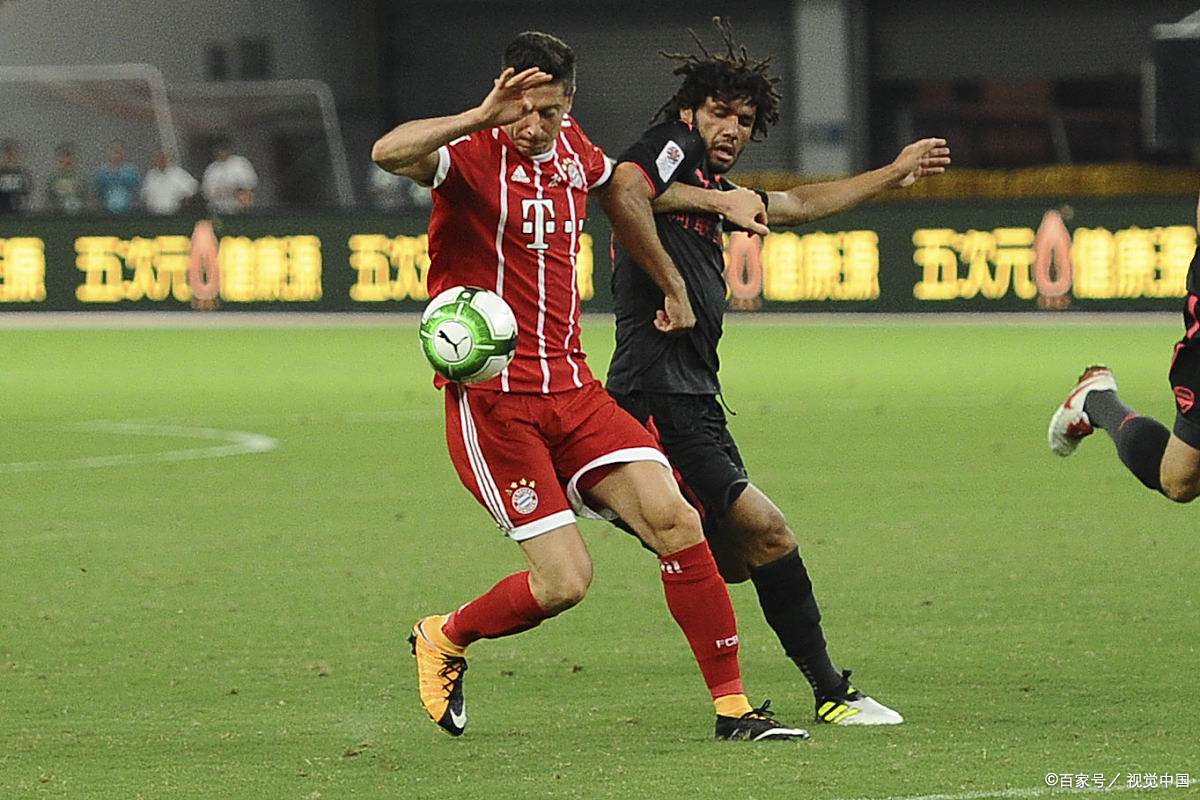 莱万多夫斯基连续三场比赛得分超过战术调整,C9挑战极限!(莱万多夫斯基球衣号码) 莱万多夫斯基连续三场比赛得分超过战术调整,C9挑战极限!(莱万多夫斯基球衣号码)